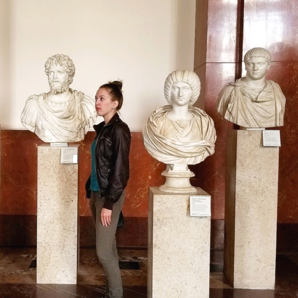 Meet your Posher, Kim